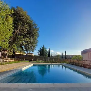 Hills Aparthotel