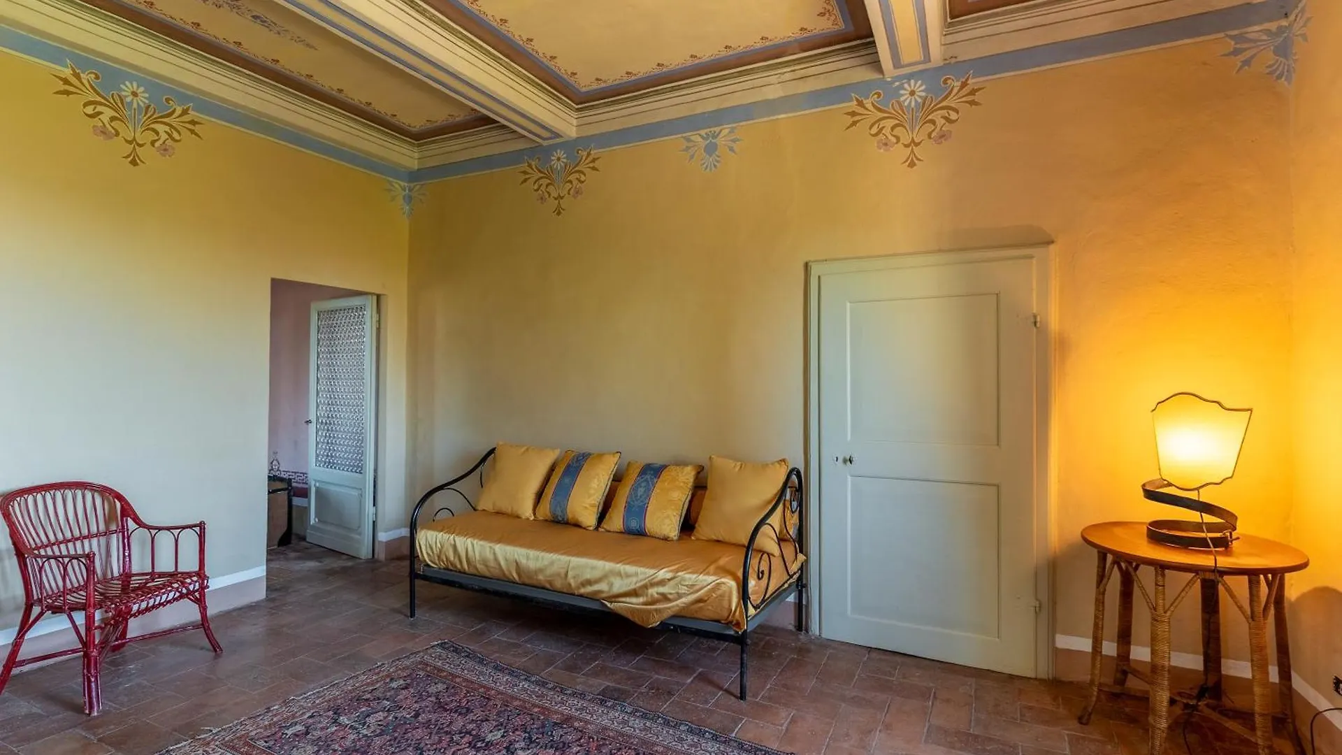 Villa Vignano - Exotic Villa Among Olive Trees Siena Italy