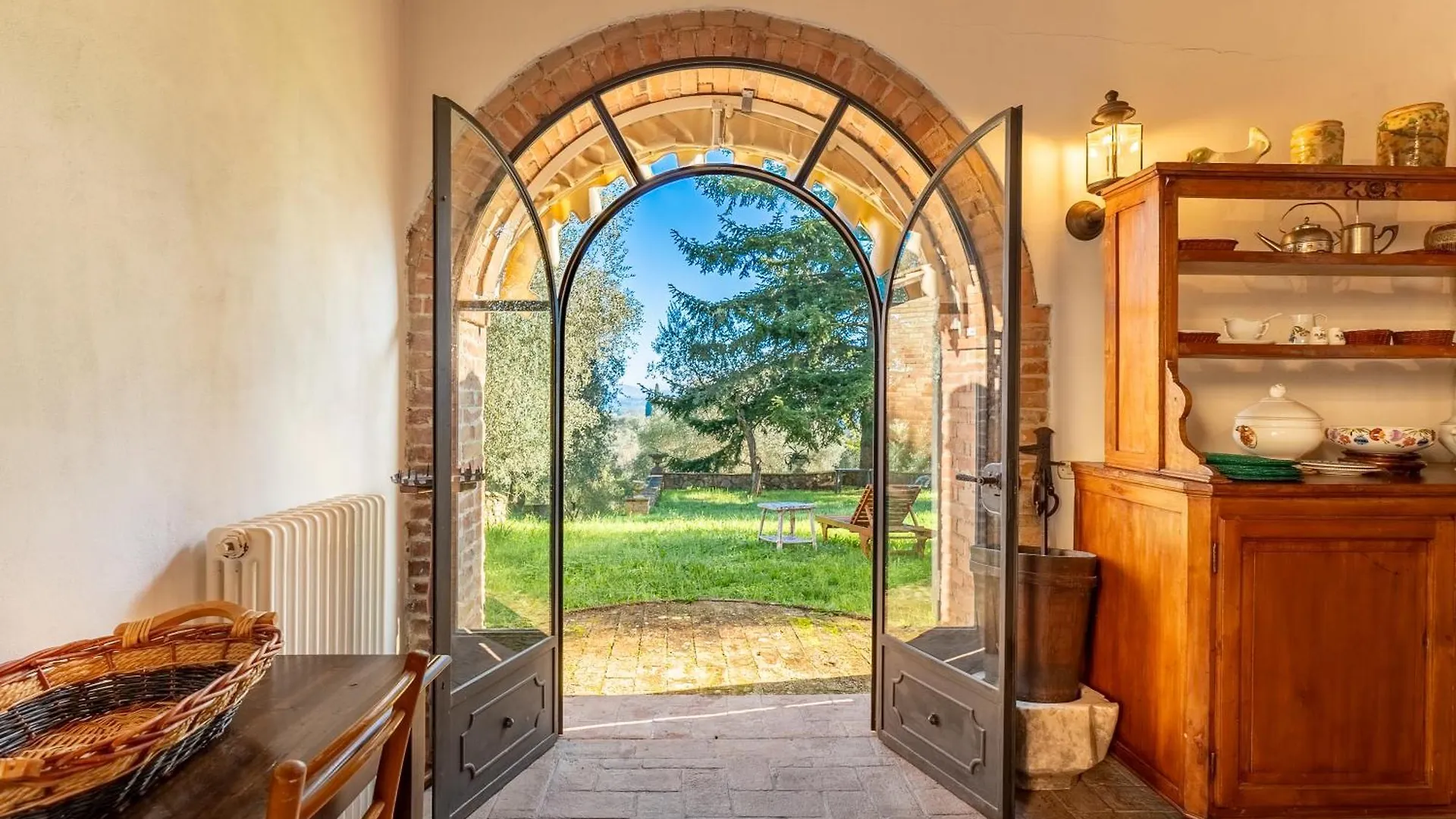 Villa Vignano - Exotic Villa Among Olive Trees Siena